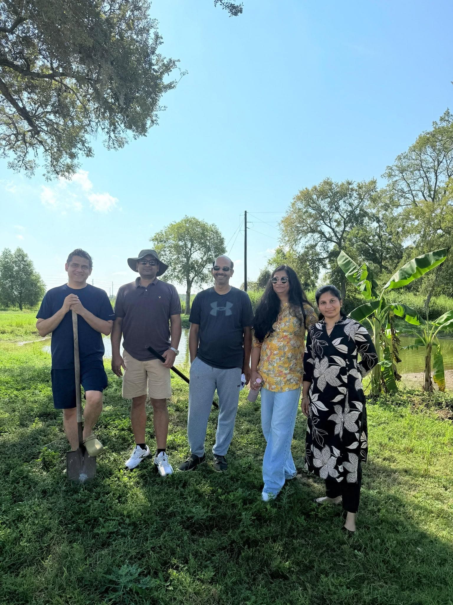 Chhath Houston volunteers at the ghat